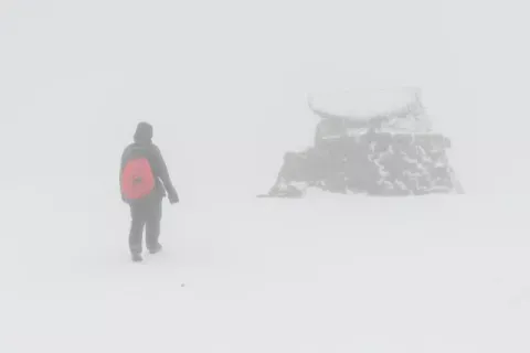 The stone summit hut on Ben Nevis