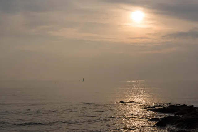 Sonnenuntergang über dem Gelben Meer