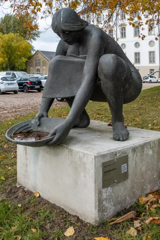 Die Goldwäscherin by Martin Mayer, 1992-1993