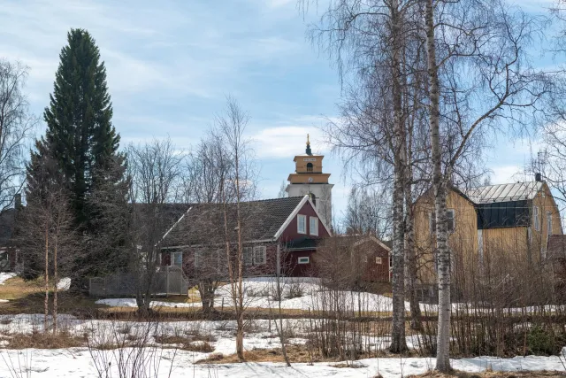 Die Steinkirche (Nederluleå) in Gammelstads kyrkstad aus dem 13. Jahrhundert 