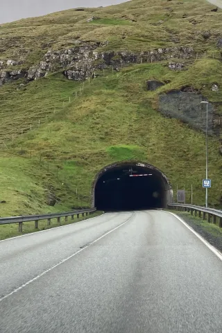 Tunnel