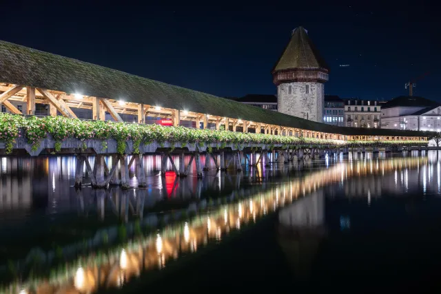 The Kapell Bridge with water tower over the Reuss